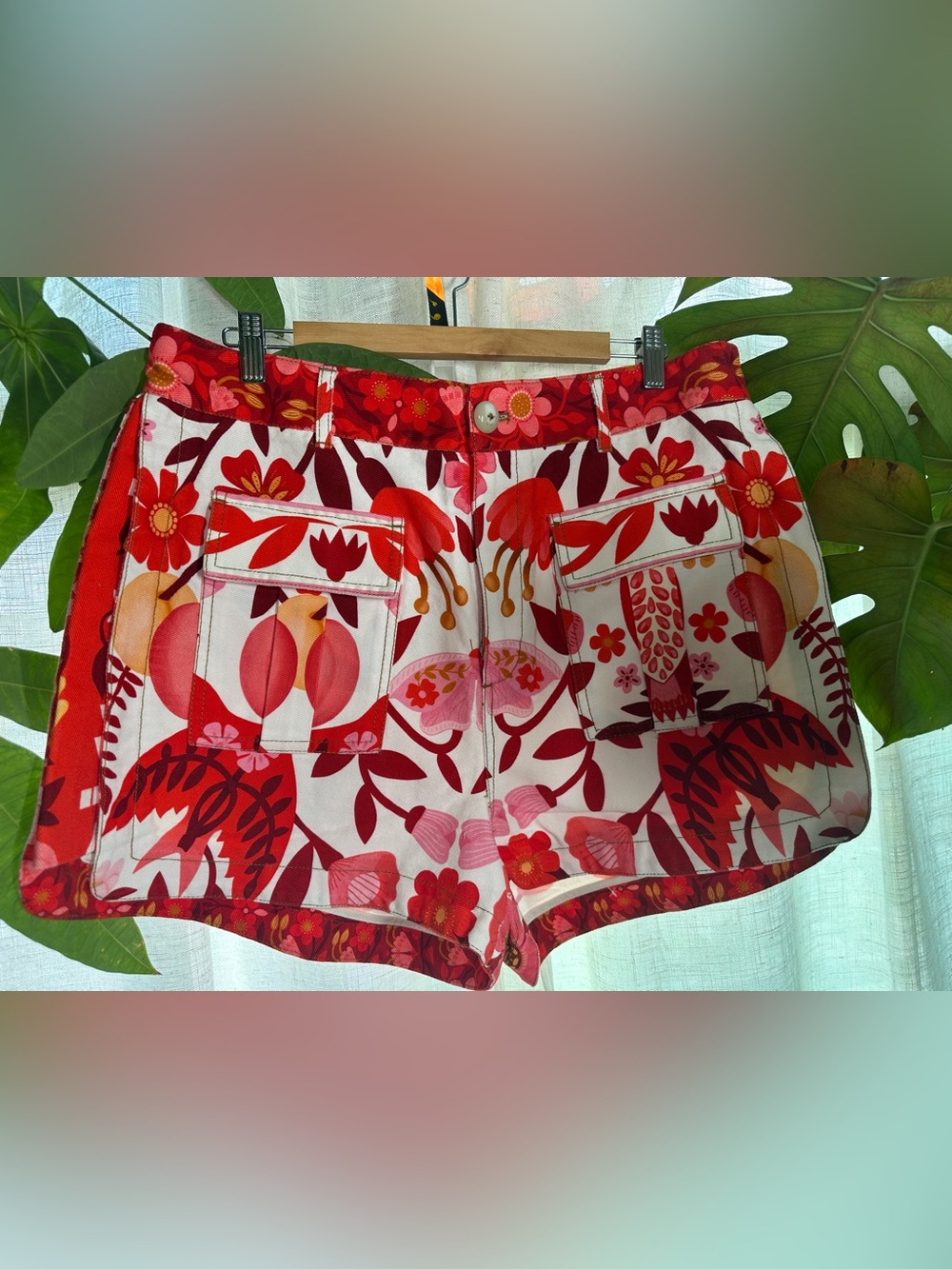 FARM Rio White Denim Shorts with Red Floral Print NWOT! - Picture 9 of 16